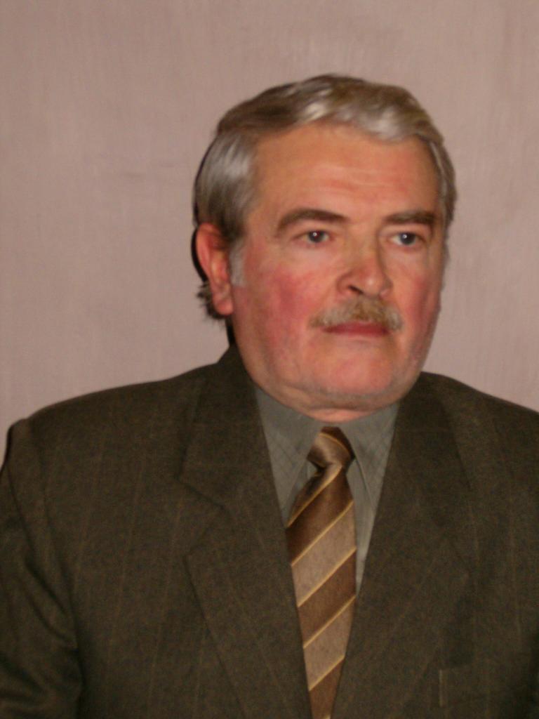 12627667-8916405.jpg